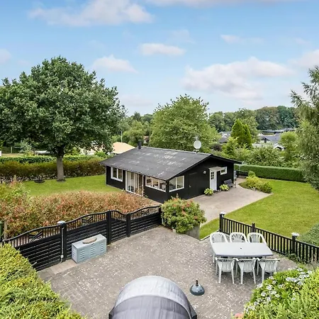 Holiday home 3 Bedroom Amazing In Aabenraa