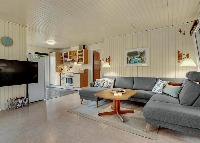 בית נופש 3 Bedroom Amazing In *